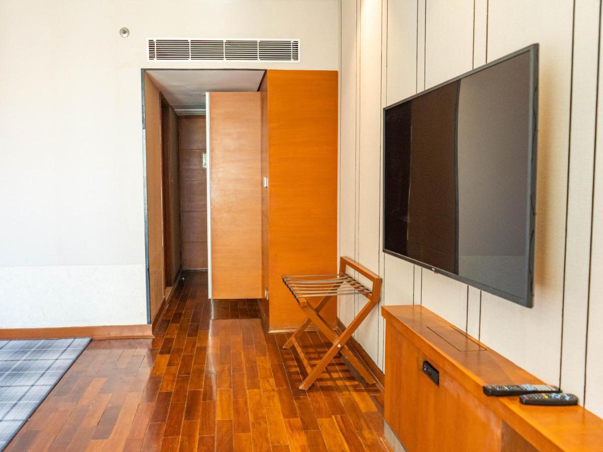 Hyatt Centric Janakpuri New Delhi